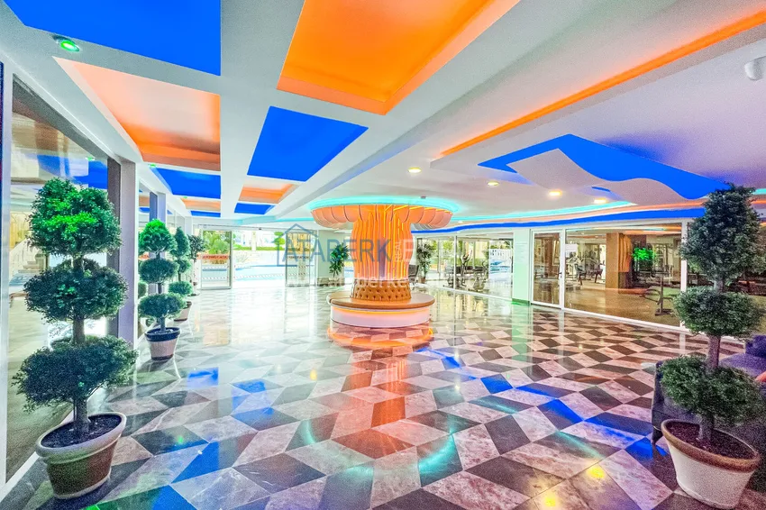 1+1 apartment with furniture and sea view in a luxury complex — Alanya, Mahmutlar district 8
