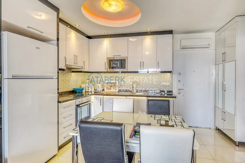 Purchase 1+1 apartment with furniture and sea view in a luxury complex — Alanya, Mahmutlar district 8