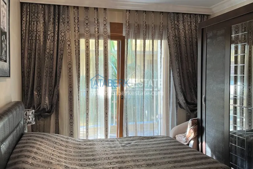 Purchase Linear 3+1 apartment in a luxury complex on the beachfront — Alanya Center 9 