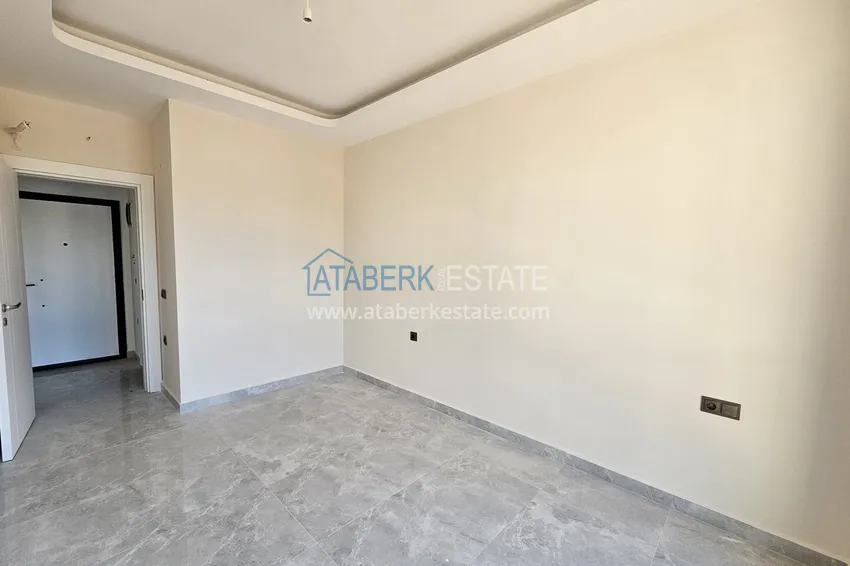 Kupuj Panoramiczny dwupoziomowy penthouse w kompleksie butikowym - centrum Alanyi, plaża Kleopatra 10 