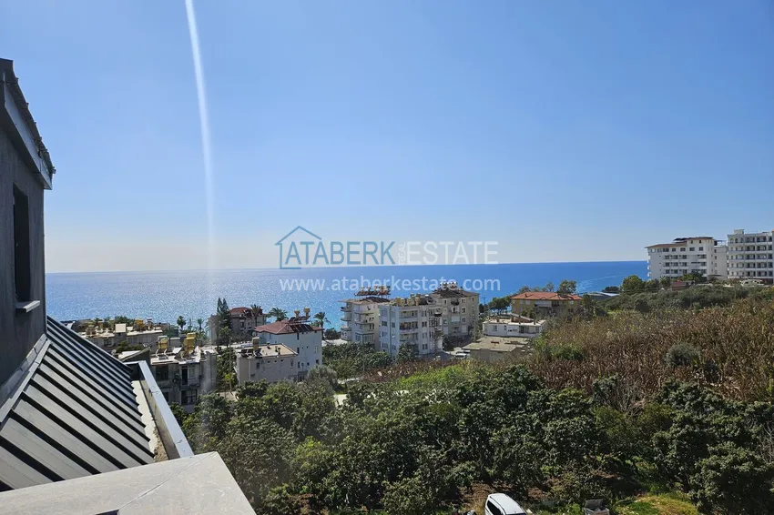 Kupuj Panoramiczny dwupoziomowy penthouse w kompleksie butikowym - centrum Alanyi, plaża Kleopatra 26 