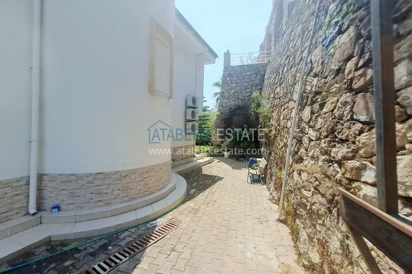 Three-storey private villa with furniture from the owner - Alanya, Bektash district. Suitable for a residence permit 8
