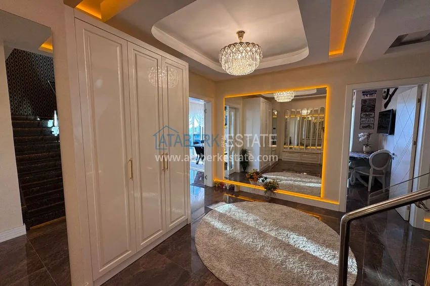 Purchase 4+1 penthouse duplex with furniture in a luxury complex — Mahmutlar, Alanya 1 