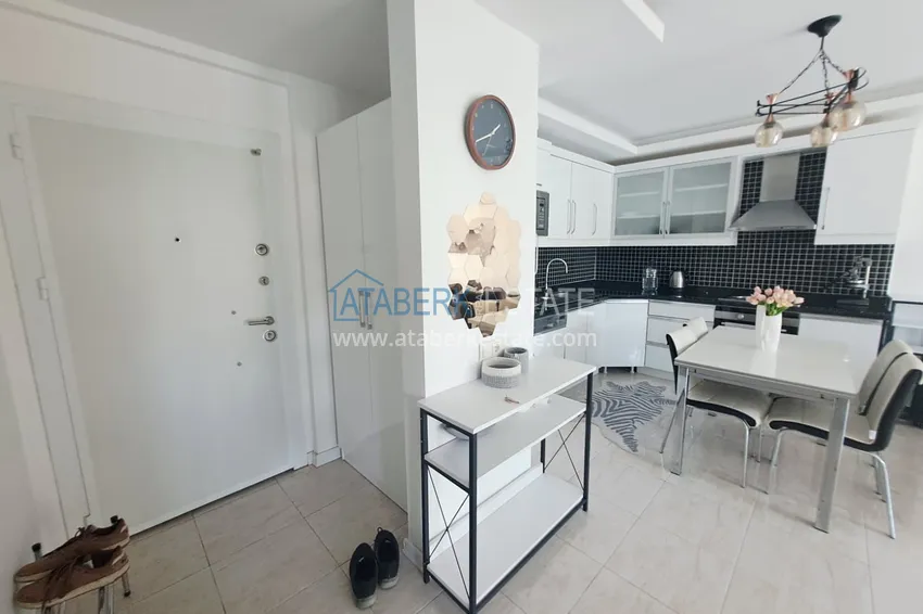 Kupuj 1+1 umeblowane mieszkanie w Oba, Alanya - przeszklony balkon, 1. piętro 1