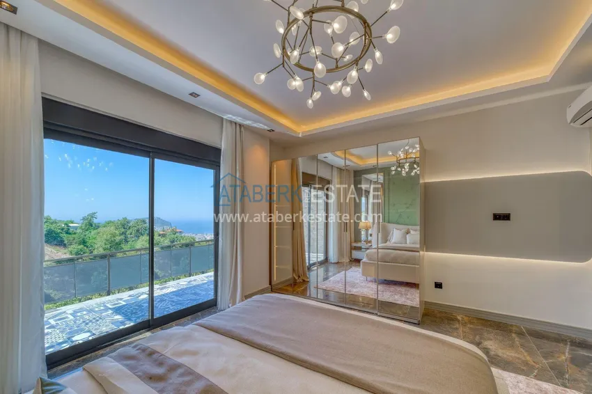Purchase Luxury villa with pool and panoramic views — Alanya, Bektash. Suitable for citizenship 28