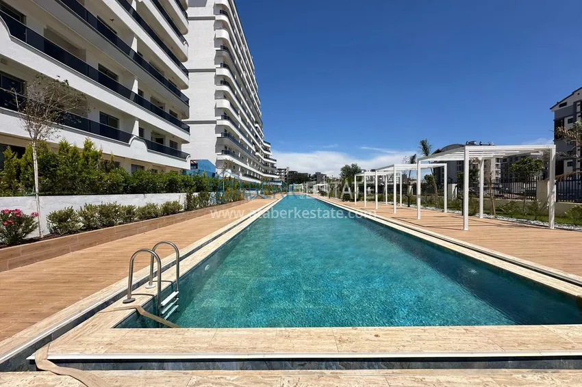 Investor apartments in a complex under construction in the Altintash district of Antalya 3