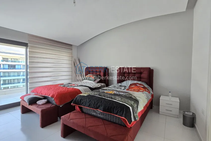 Purchase 3+1 penthouse with private pool on the terrace in Kargicak - premium class and panoramic views 17 