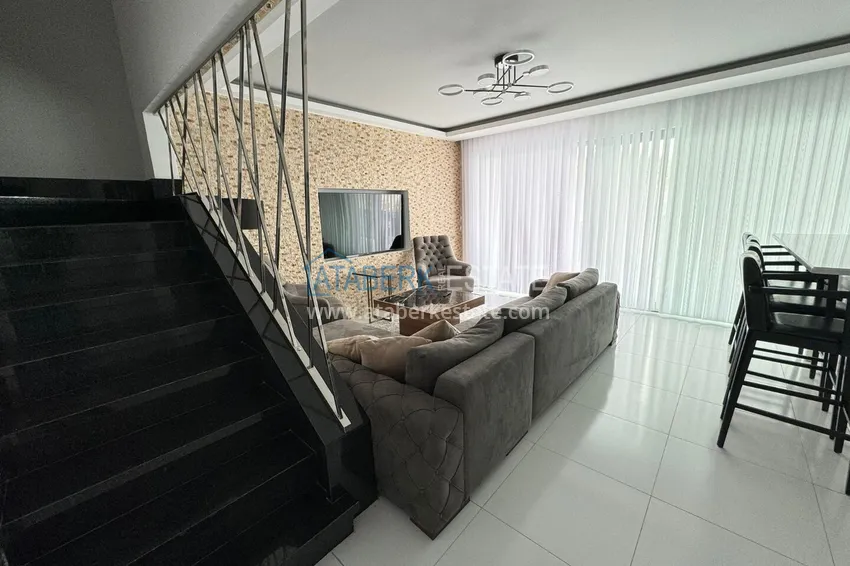 Purchase 2+1 penthouse with new furniture and panoramic views in Alanya, Kargicak district 4