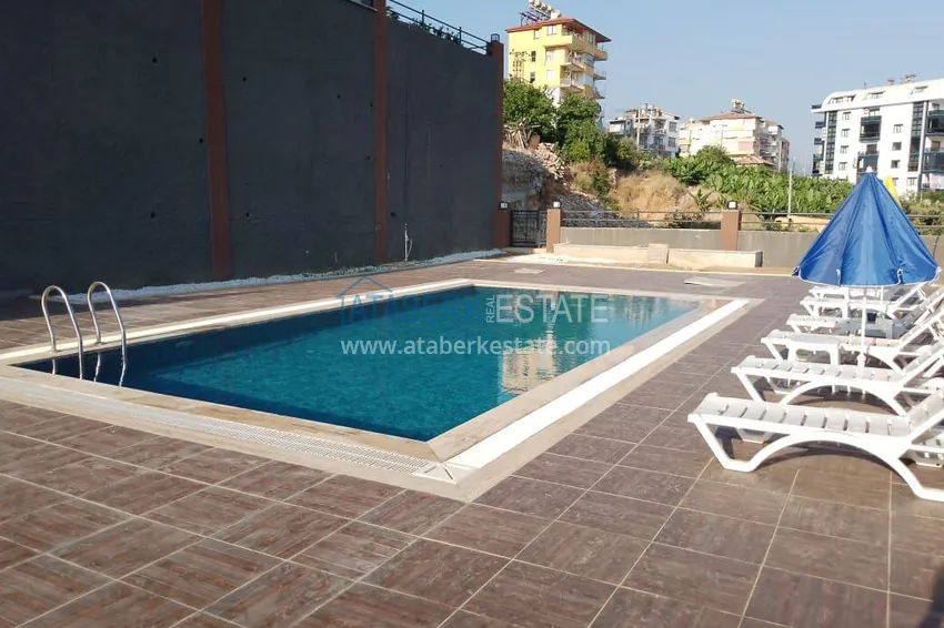 Dwupoziomowy penthouse 2+1 z widokiem na morze i góry w centrum Alanyi 4 
