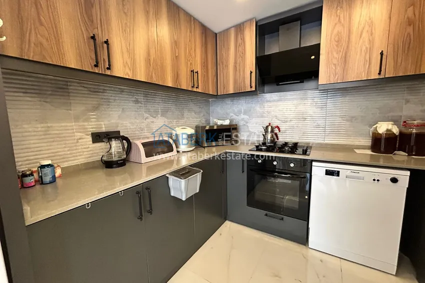 Kupuj Dwupoziomowy penthouse 2+1 z widokiem na morze i góry w centrum Alanyi 10 