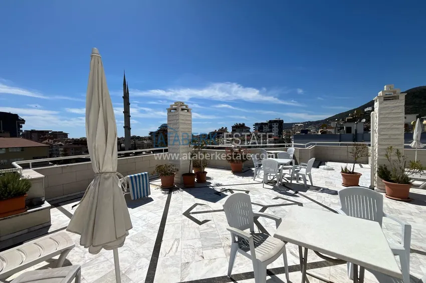 Furnished 1+1 apartment in the center of Alanya, for a residence permit — Cleopatra beach area 10 
