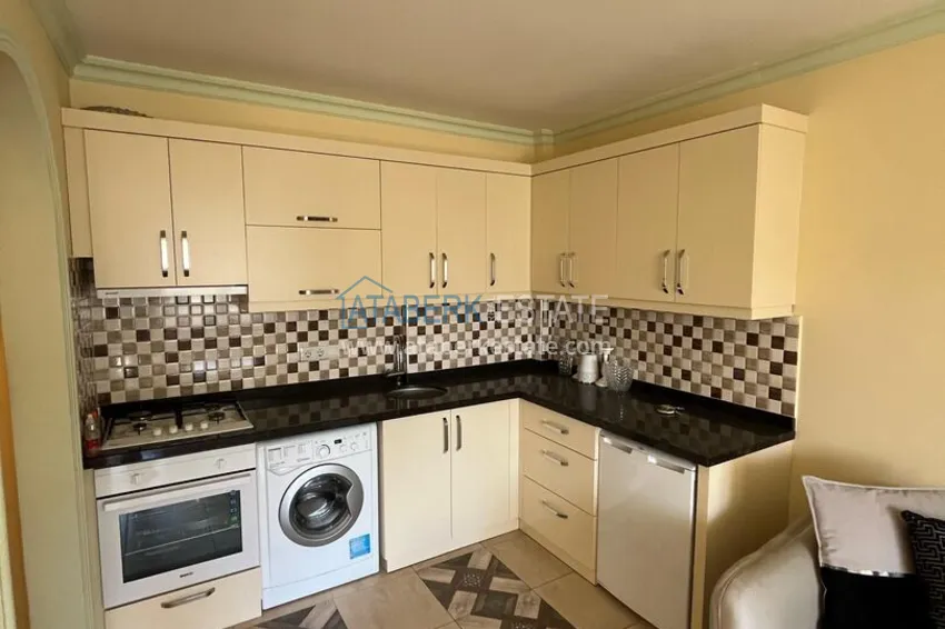 Purchase Furnished 1+1 apartment in the center of Alanya, for a residence permit — Cleopatra beach area 4 