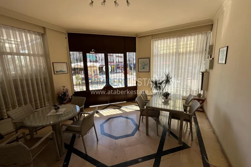 Furnished 1+1 apartment in the center of Alanya, for a residence permit — Cleopatra beach area 6 