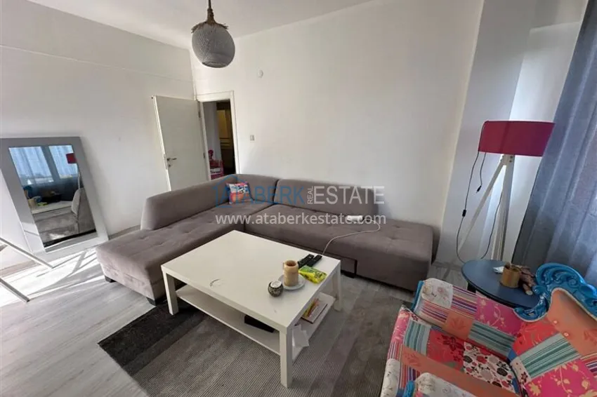 Purchase 2+1 apartment with a residence permit in the center of Alanya — furniture, view of the fortress 1 