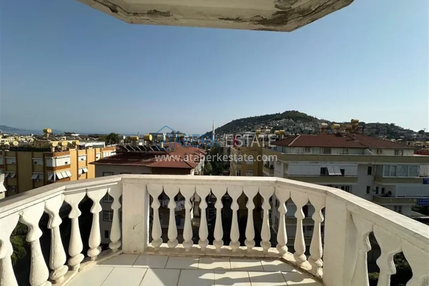 Purchase 2+1 apartment with a residence permit in the center of Alanya — furniture, view of the fortress 14 