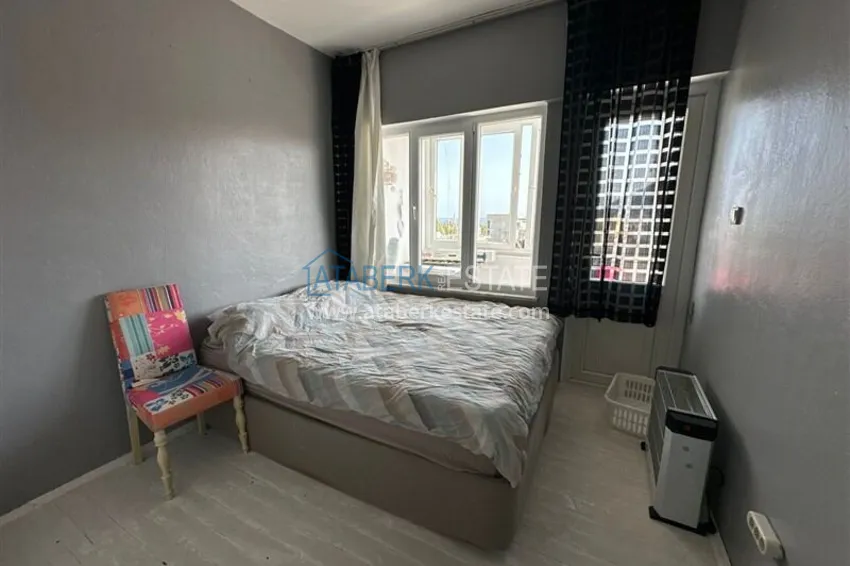 Purchase 2+1 apartment with a residence permit in the center of Alanya — furniture, view of the fortress 17 