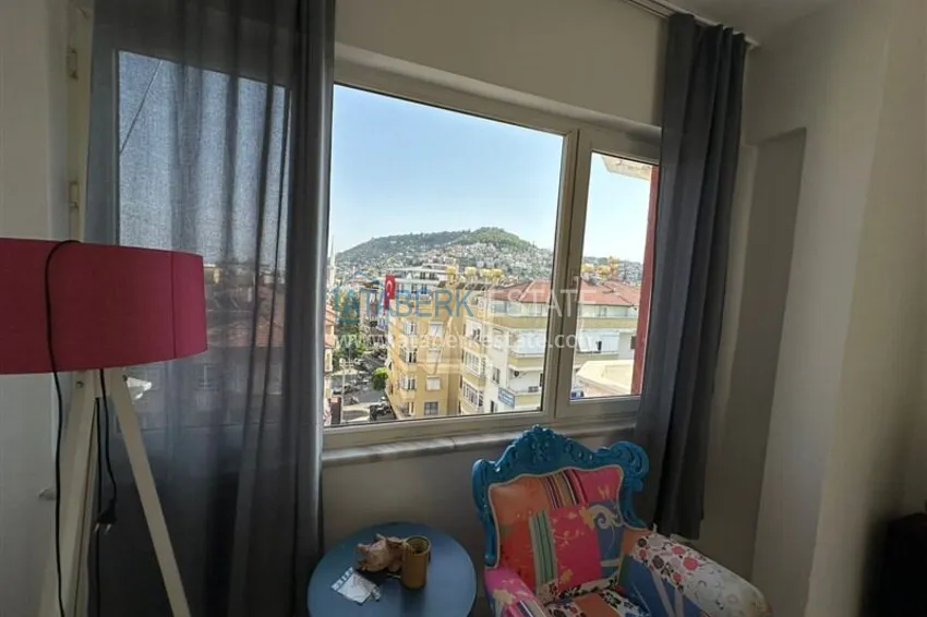 Purchase 2+1 apartment with a residence permit in the center of Alanya — furniture, view of the fortress 4 