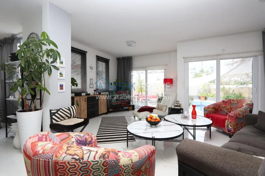 Purchase Two-story 5+1 villa with private pool in Kargicak — suitable for obtaining citizenship 2