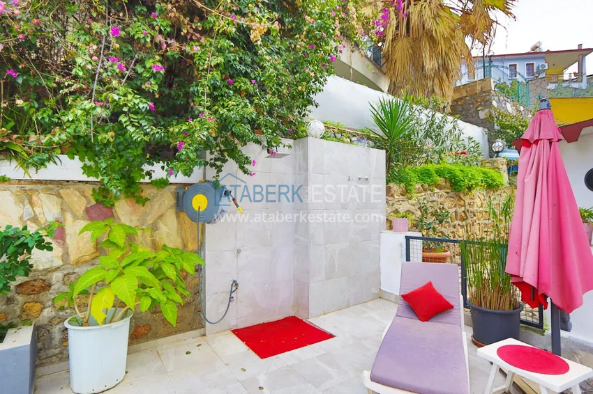 Two-story 5+1 villa with private pool in Kargicak — suitable for obtaining citizenship 5