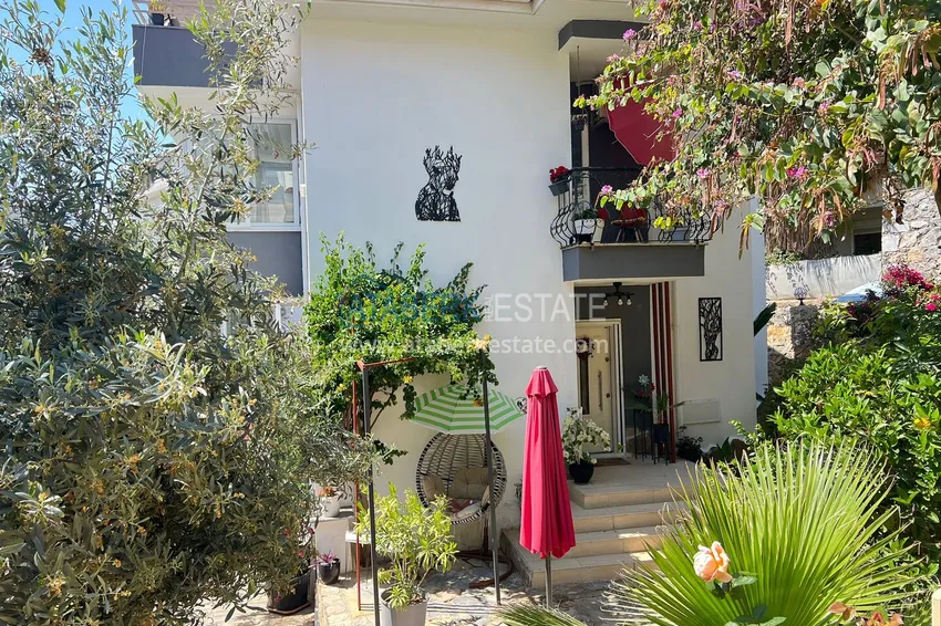 Two-story 5+1 villa with private pool in Kargicak — suitable for obtaining citizenship 7