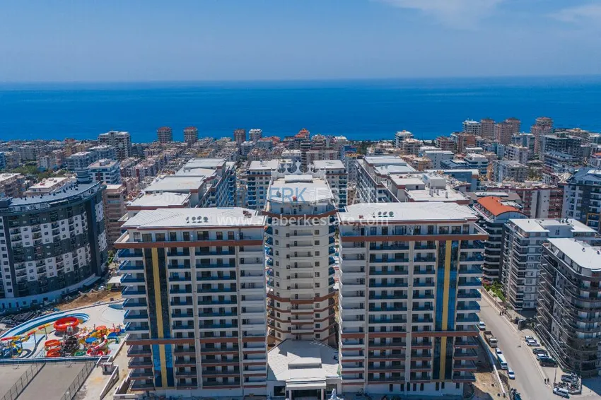 Linear apartment 3+1 201 m² in Alanya, Mahmutlar district center 4