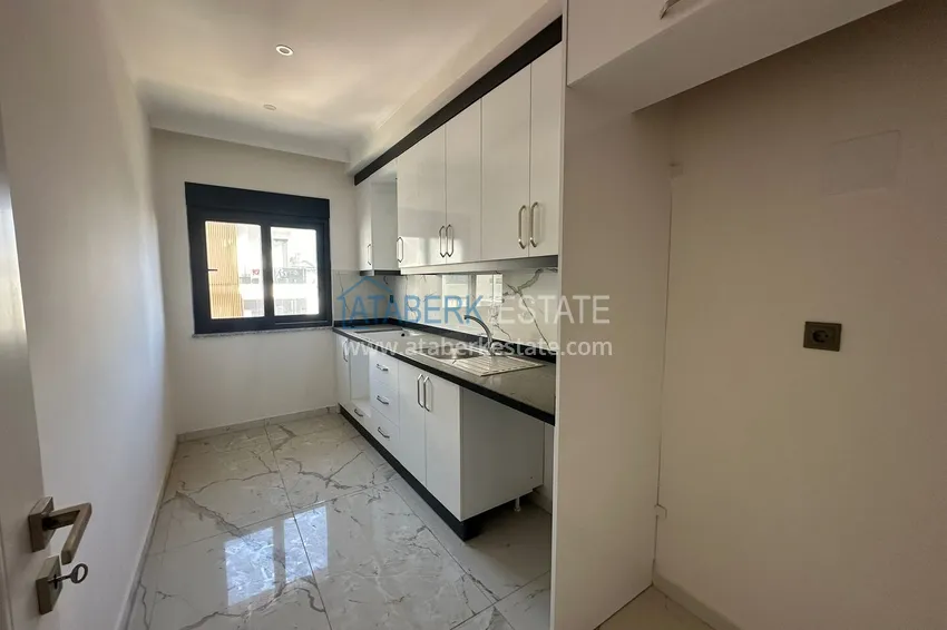 Purchase 2+1 apartment in the center of Alanya - with a separate kitchen and mountain views, suitable for a residence permit 4 