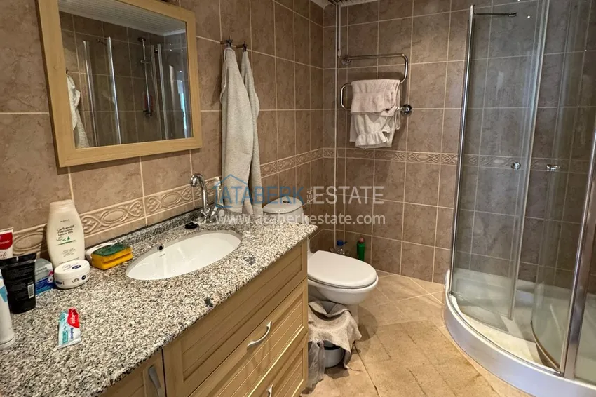 Kupuj Apartament 2+1 w Alanyi, dzielnica Tosmur - umeblowany i z widokiem na morze i rzekę Dim-Chay, odpowiedni na zezwolenie na pobyt 19