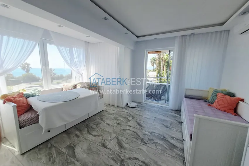 Purchase 2+1 apartment on the first line in Alanya, Mahmutlar district - suitable for citizenship 7 