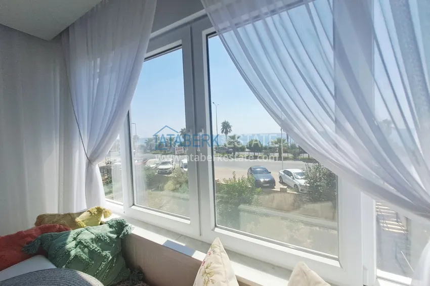 Purchase 2+1 apartment on the first line in Alanya, Mahmutlar district - suitable for citizenship 8 