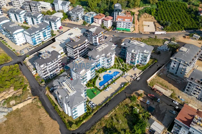 Secondary apartment 3+1 in Oba, Alanya — separate kitchen, furniture, option for a residence permit 3