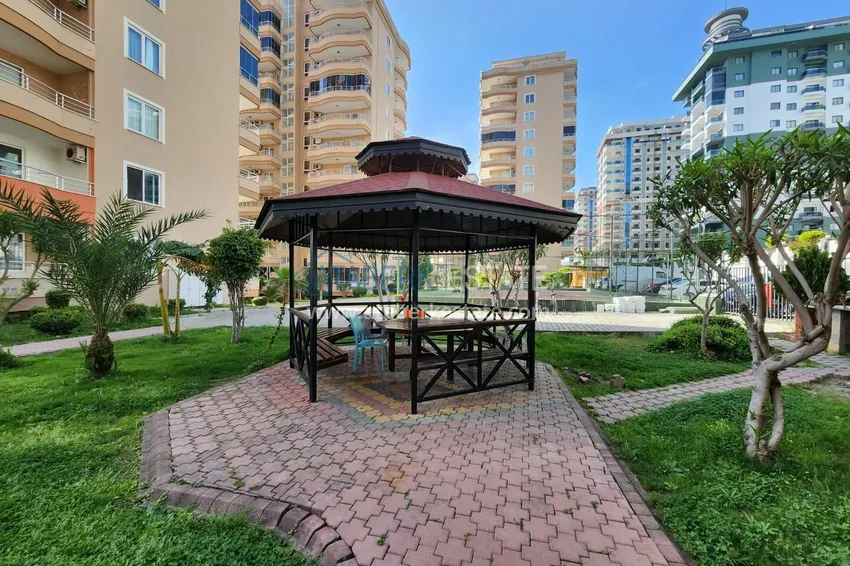 2+1 apartment in Alanya, Mahmutlar district — with furniture, glazed balconies near Yekta Mall 10 