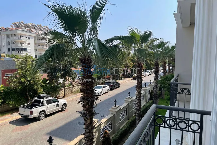 Purchase Luxury real estate on the first line in Alanya: stylish apartment, VIP-level complex, Oba district 33
