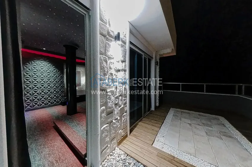 Purchase Elite triplex penthouse with original design in Alanya, Mahmutlar district 63 