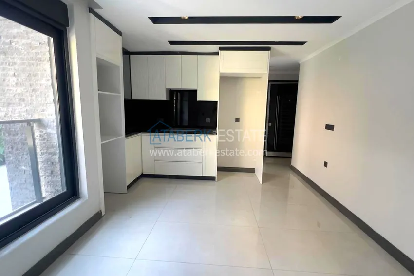 Purchase Luxury 1+1 apartment in the center of Alanya, Büyükahsbahce district 3 