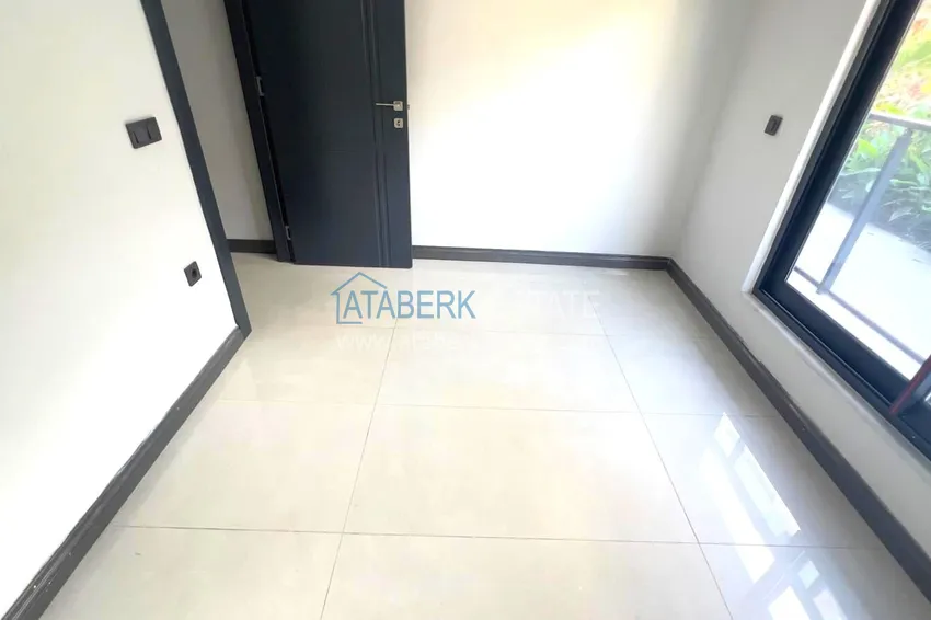 Purchase Luxury 1+1 apartment in the center of Alanya, Büyükahsbahce district 5 