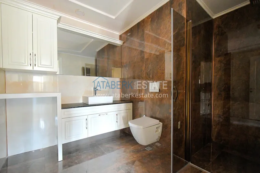 Purchase 3+1 penthouse duplex in Kargicak — turnkey, suitable for citizenship 11