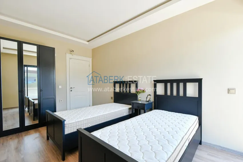Purchase 3+1 penthouse duplex in Kargicak — turnkey, suitable for citizenship 16
