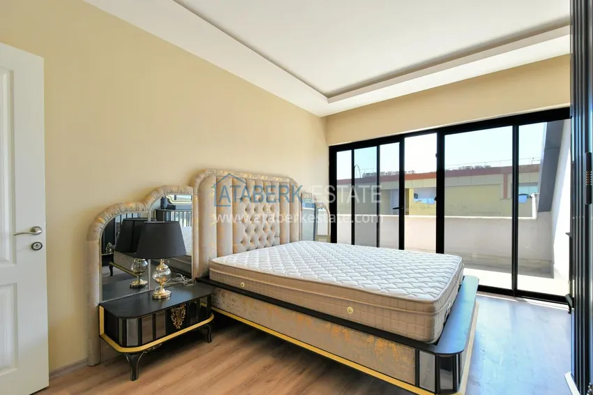 Purchase 3+1 penthouse duplex in Kargicak — turnkey, suitable for citizenship 18