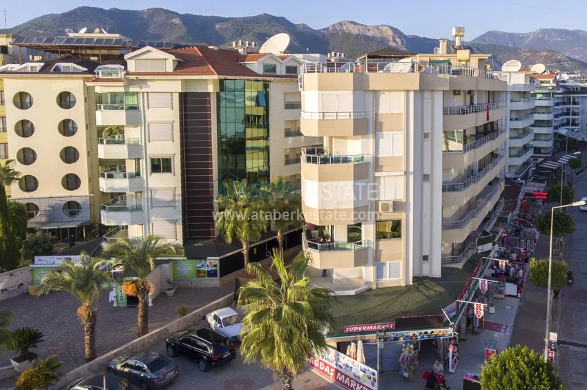 2+1 apartment for a residence permit in Alanya — Oba district, first coastline 1 
