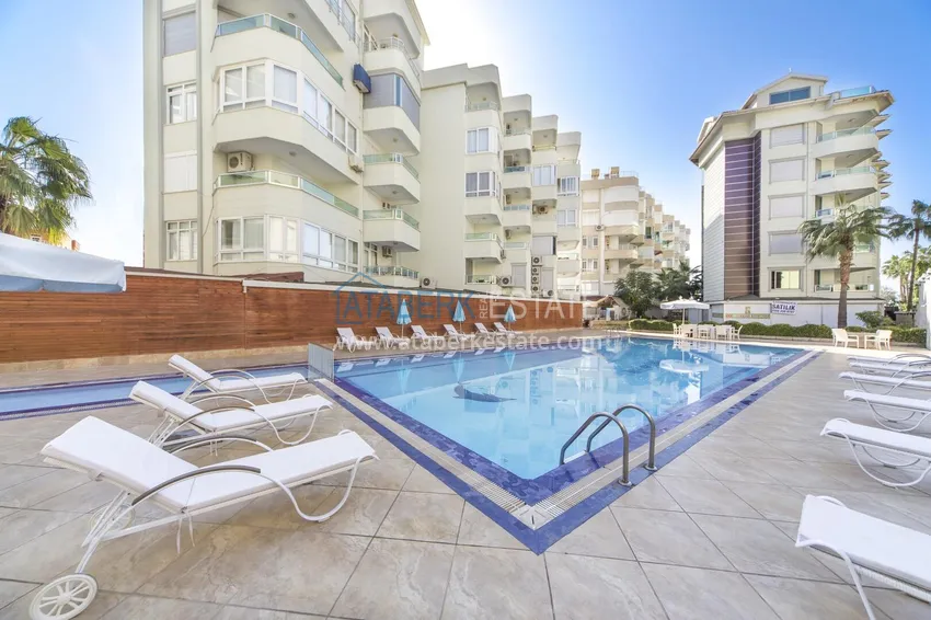 2+1 apartment for a residence permit in Alanya — Oba district, first coastline 6 