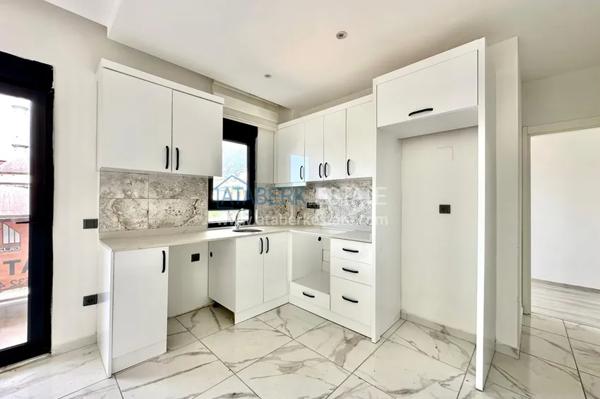 Purchase 1+1 apartments with fine finishing in the center of Alanya, Cleopatra beach area 2 