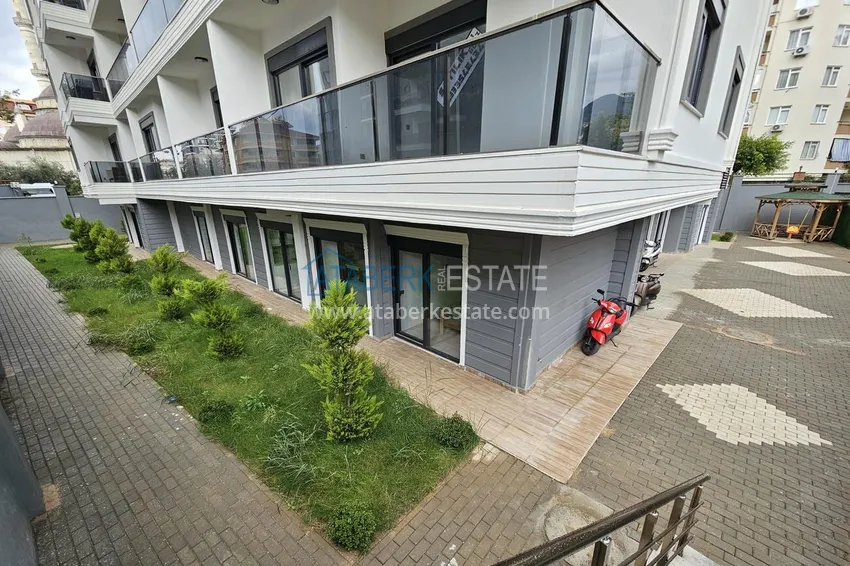 1+1 apartments with fine finishing in the center of Alanya, Cleopatra beach area 5 