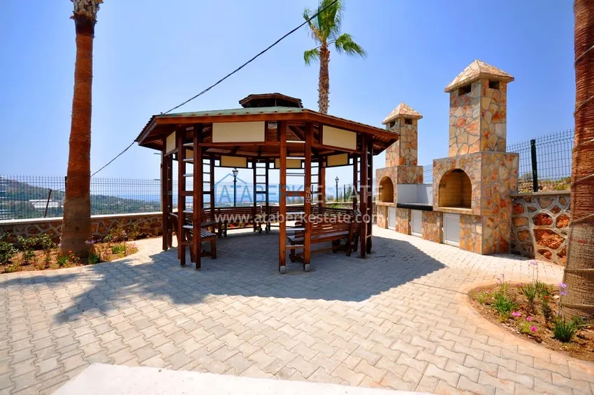 4+1 duplex with garden in Kargicak — furnished, in a luxury complex 14 
