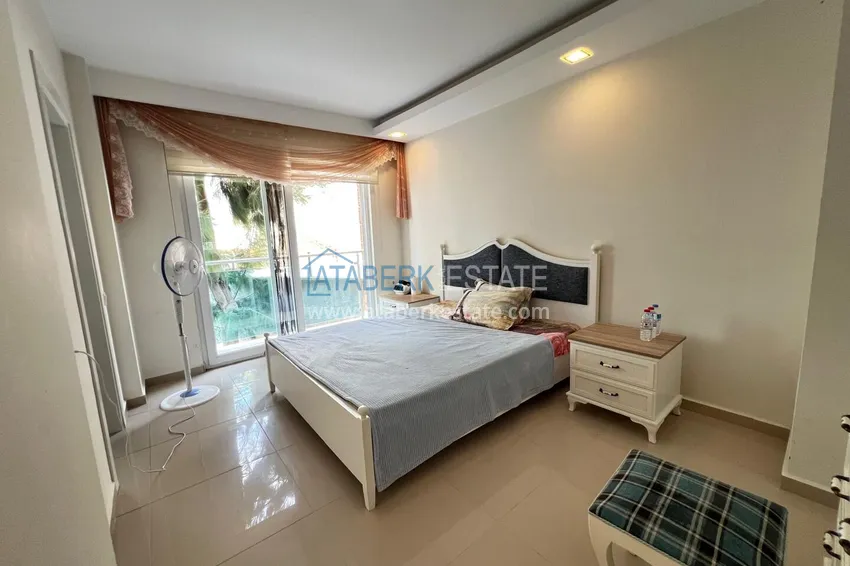 Purchase 4+1 duplex with garden in Kargicak — furnished, in a luxury complex 18 