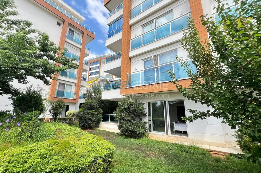 Purchase 4+1 duplex with garden in Kargicak — furnished, in a luxury complex 1 