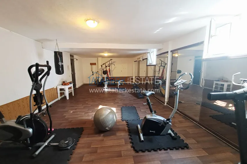 2+1 apartment in Alanya, Oba — furnished, with a large glazed balcony and a convenient location 17 