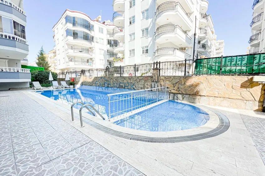 2+1 apartment in Alanya, Oba — furnished, with a large glazed balcony and a convenient location 5 
