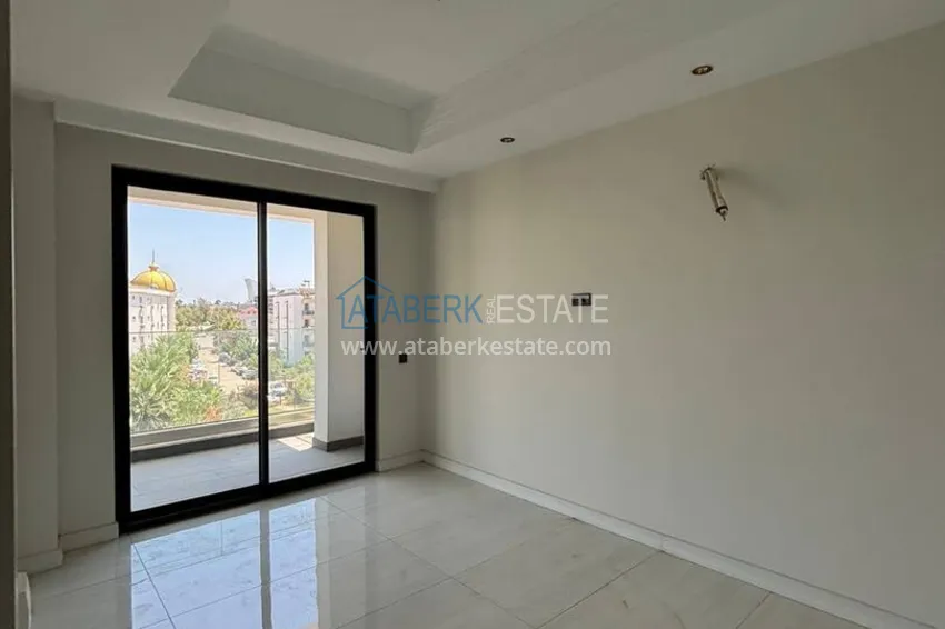 Purchase 3+1 XL apartment in Turkler — for investment and recreation in a premium hotel complex 4