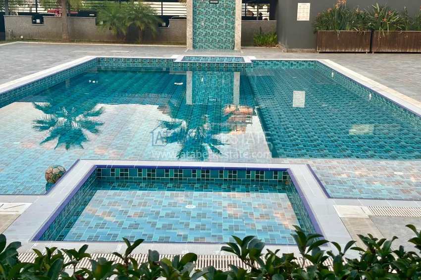 2+1 apartment in Alanya, Oba with sea view — first line, citizenship 5