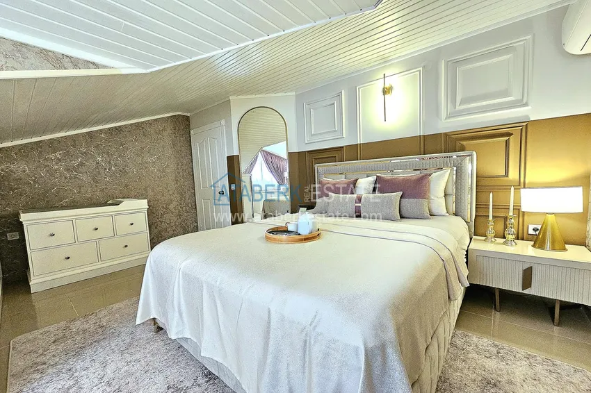 Purchase 3+1 penthouse duplex in Alanya, Oba district — designer interior, prestigious residence 18